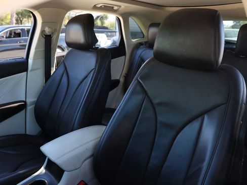 Used 2016 Lincoln MKC Reserve image 13