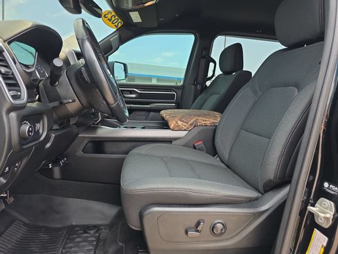 Used 2023 RAM 1500 Big Horn AWD/4WD image 10