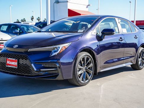 New 2026 Toyota Corolla SE image 3