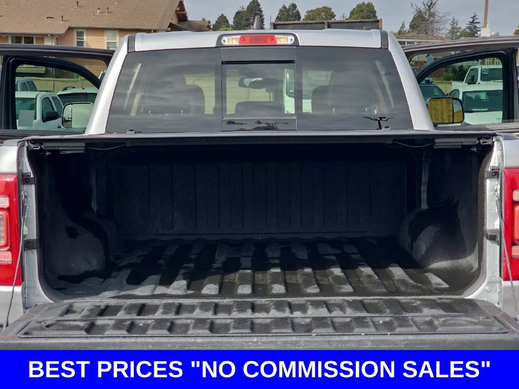 Used 2019 RAM 1500 Laramie AWD/4WD image 12