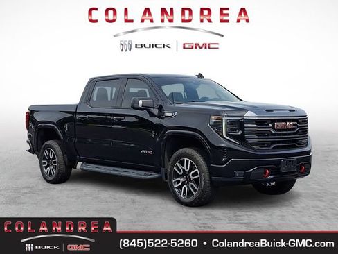 Used 2022 GMC Sierra 1500 AT4 w/ AT4 Preferred Package AWD/4WD image 1