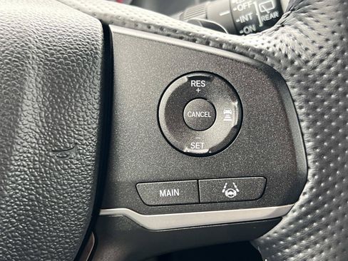 Used 2024 Honda Passport EX-L image 10