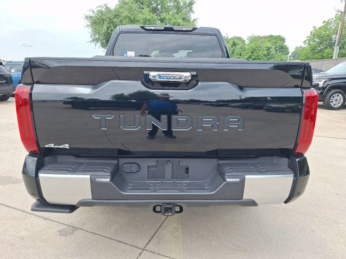 Used 2025 Toyota Tundra Limited w/ Power Package AWD/4WD image 5