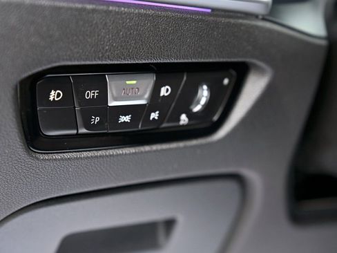 Used 2020 BMW 330i Sedan w/ M Sport Package image 34