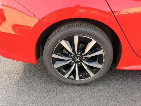 Used 2023 Honda Civic EX image 9