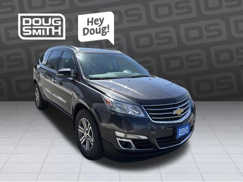 Used 2017 Chevrolet Traverse LT AWD/4WD image 7
