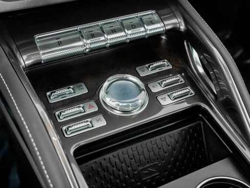 Used 2024 Lincoln Nautilus Black Label w/ Jet Appearance Package (87T) image 37