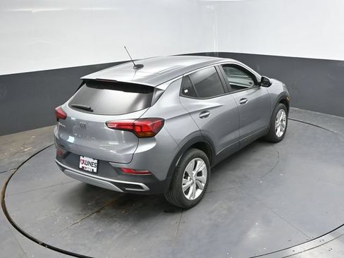 Used 2025 Buick Encore GX Preferred AWD/4WD image 29