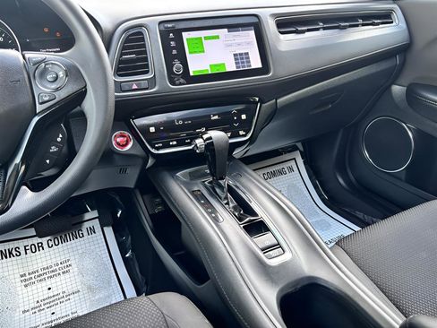 Used 2019 Honda HR-V EX image 19
