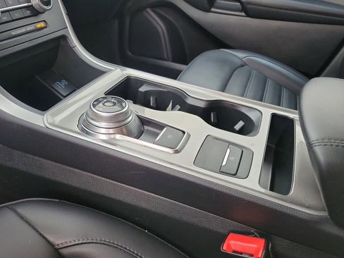 Certified 2024 Ford Edge SEL image 29