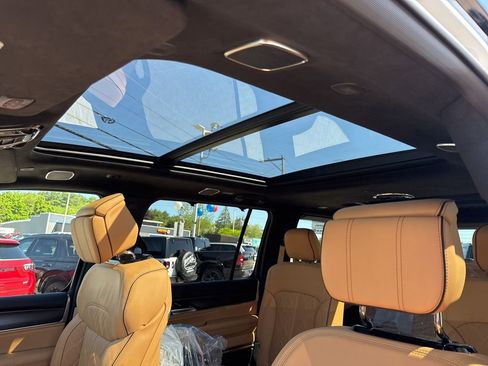 New 2026 Jeep Grand Wagoneer Summit AWD/4WD image 14