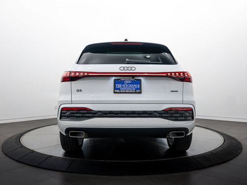 Used 2025 Audi Q5 Premium Plus AWD/4WD image 21