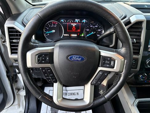 Used 2019 Ford F250 Lariat w/ Chrome Package image 17