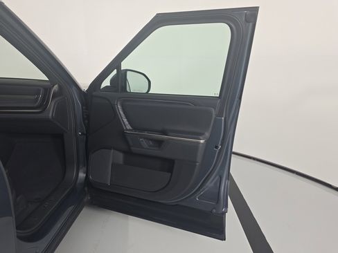 Used 2025 Rivian R1S Adventure image 18