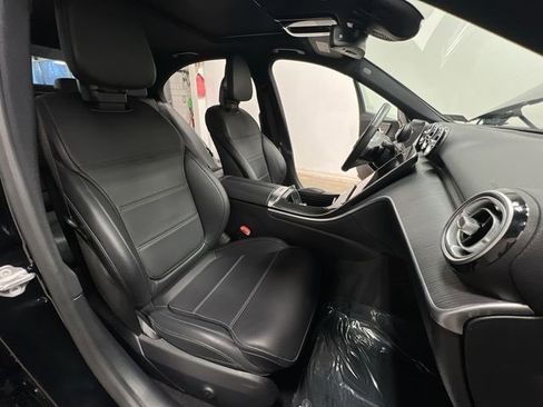 Used 2022 Mercedes-Benz C 300 4MATIC Sedan image 22