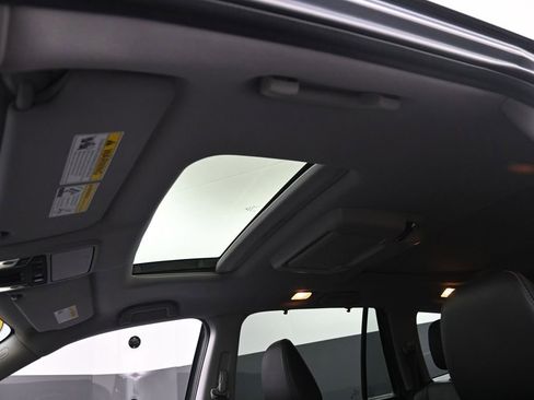 Used 2021 Honda Pilot Elite image 20