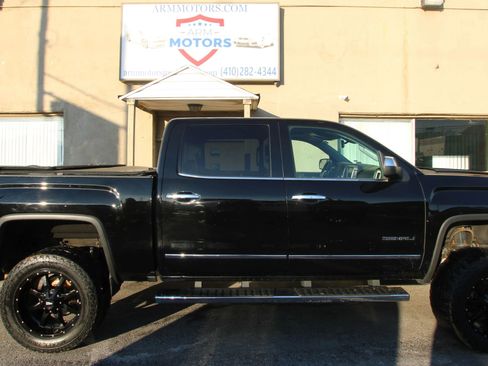 Used 2017 GMC Sierra 1500 Denali image 4
