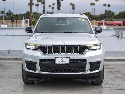 Used 2024 Jeep Grand Cherokee L Laredo AWD/4WD image 3