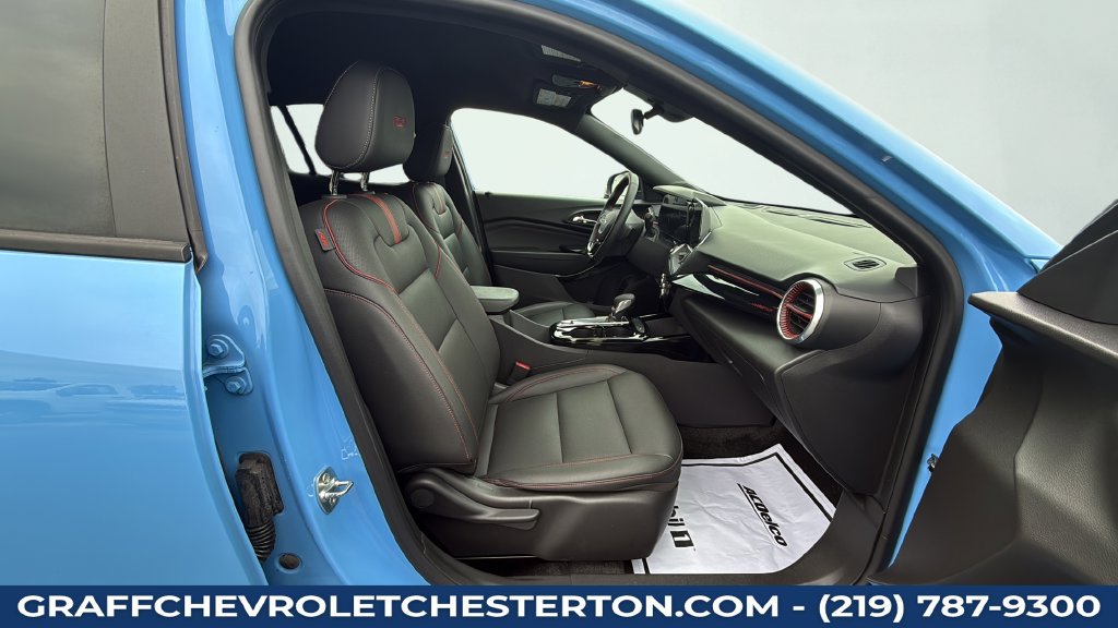 Used 2024 Chevrolet Trax RS w/ Driver Confidence Package FWD image 35