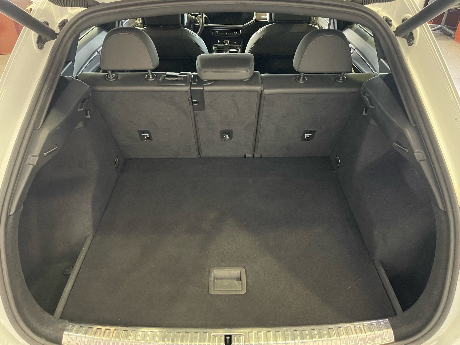 Used 2019 Audi Q3 2.0T Premium Plus w/ Premium Plus Package AWD/4WD image 34