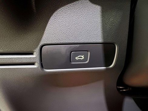 Used 2023 Volvo XC40 B5 Plus w/ Driver Assist Package image 32