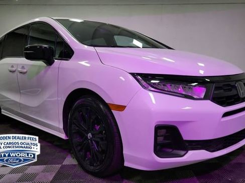 Used 2025 Honda Odyssey Sport-L image 2