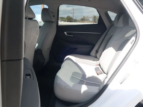 Used 2022 Hyundai Sonata SE image 19