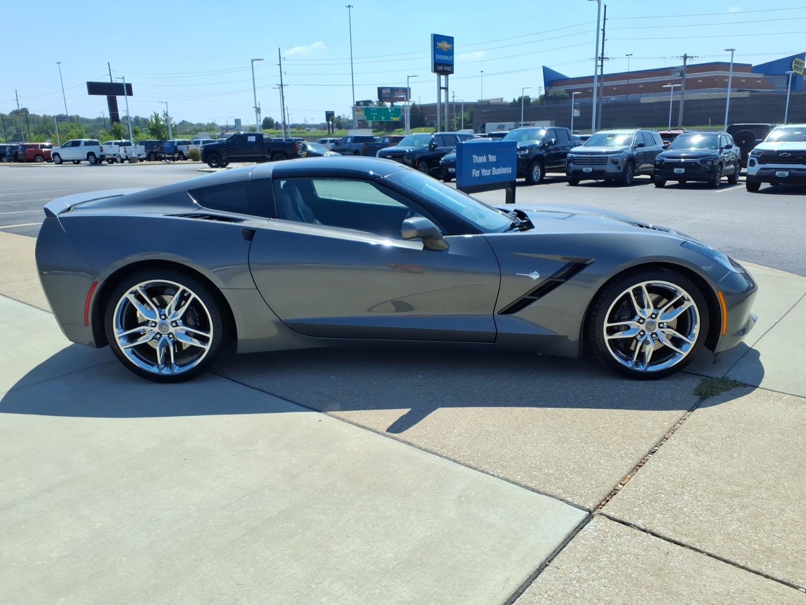 Used 2016 Chevrolet Corvette Stingray Coupe w/ 2LT Preferred Equipment Group RWD image 28