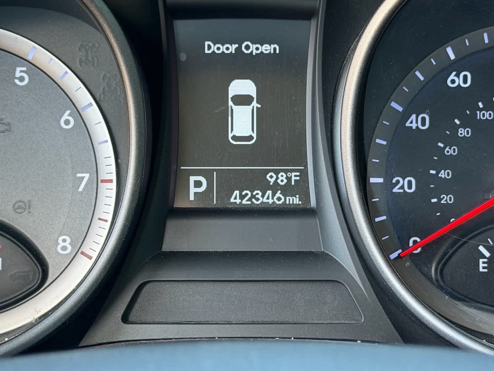 Used 2015 Hyundai Santa Fe Sport w/ Option Group 02 FWD image 12