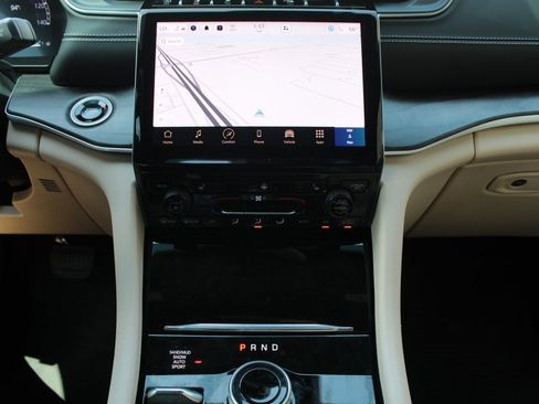 Used 2024 Jeep Grand Cherokee Limited w/ Trailer Tow Package image 17