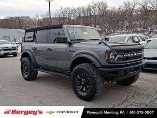 Used 2022 Ford Bronco Black Diamond video 2