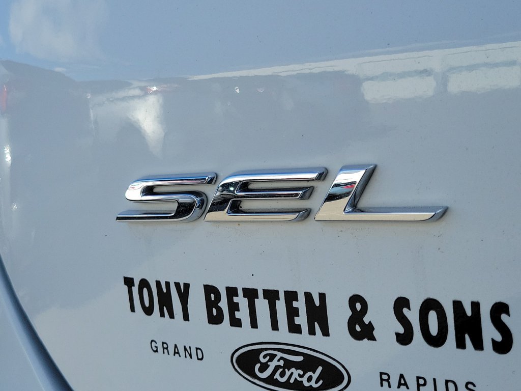 Certified 2024 Ford Edge SEL w/ Sport Appearance Package AWD/4WD image 7