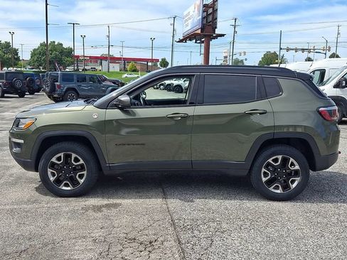 Used 2018 Jeep Compass Trailhawk w/ Leather Interior Group AWD/4WD image 5