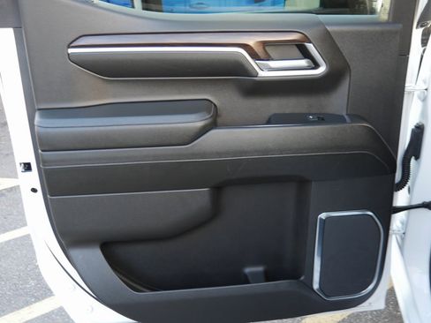 Used 2024 GMC Sierra 1500 SLT image 30