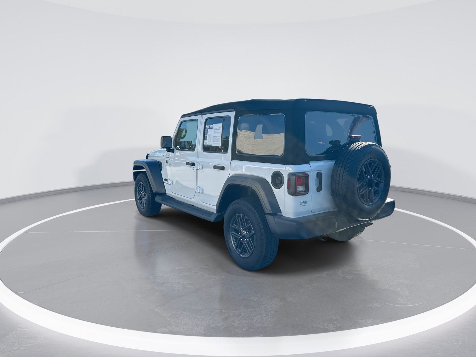 Used 2024 Jeep Wrangler Unlimited Sport AWD/4WD image 7