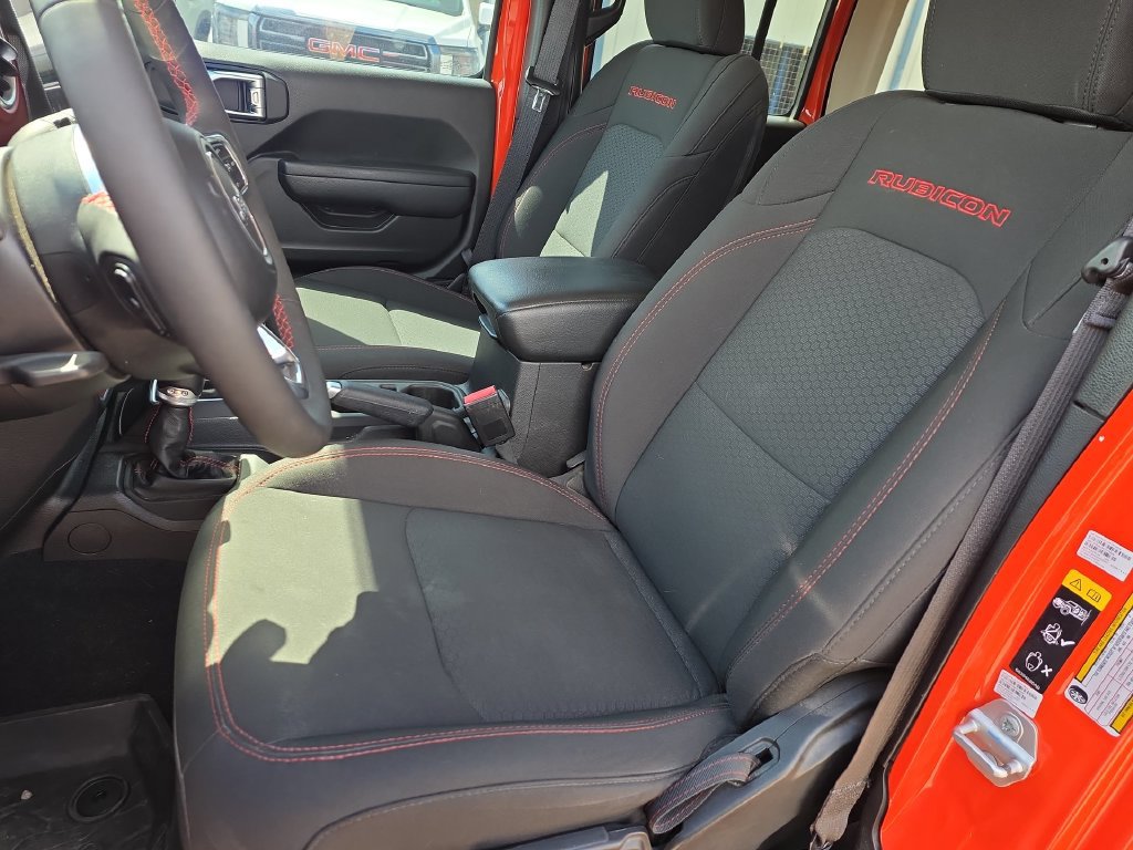 Used 2023 Jeep Wrangler Unlimited Rubicon AWD/4WD image 13
