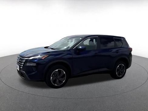 Used 2025 Nissan Rogue SV AWD/4WD image 6