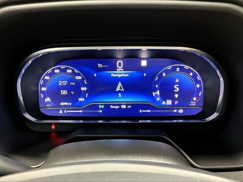 Used 2023 Chevrolet Suburban Z71 w/ Luxury Package image 26