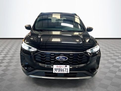 Used 2025 Ford Escape ST-Line FWD image 2