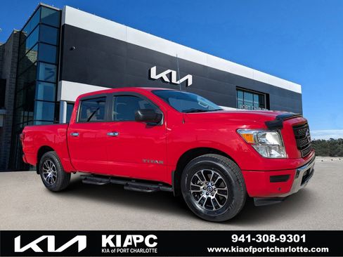 Used 2021 Nissan Titan SV w/ SV Convenience Package image 1