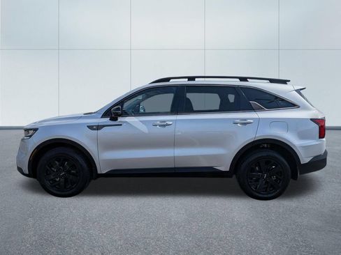 Used 2022 Kia Sorento S w/ Panoramic Sunroof Package AWD/4WD image 3