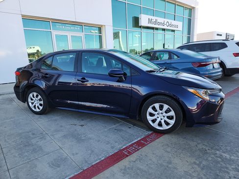 Used 2024 Toyota Corolla LE image 8