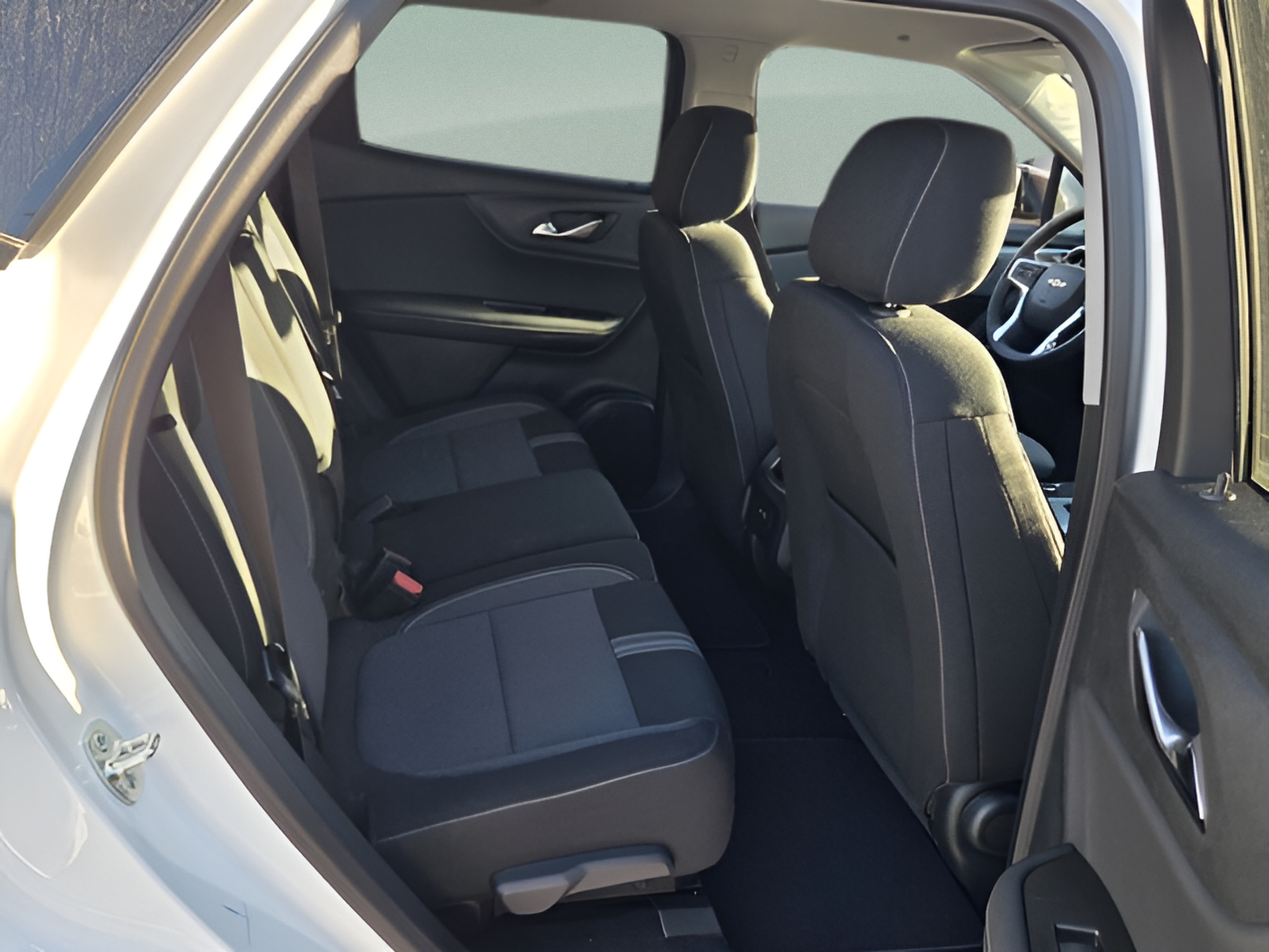 New 2026 Chevrolet Blazer LT w/ Convenience Package FWD image 17