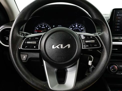 Used 2022 Kia Forte LXS image 11