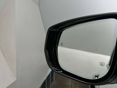 New 2025 Jeep Grand Cherokee Summit image 29