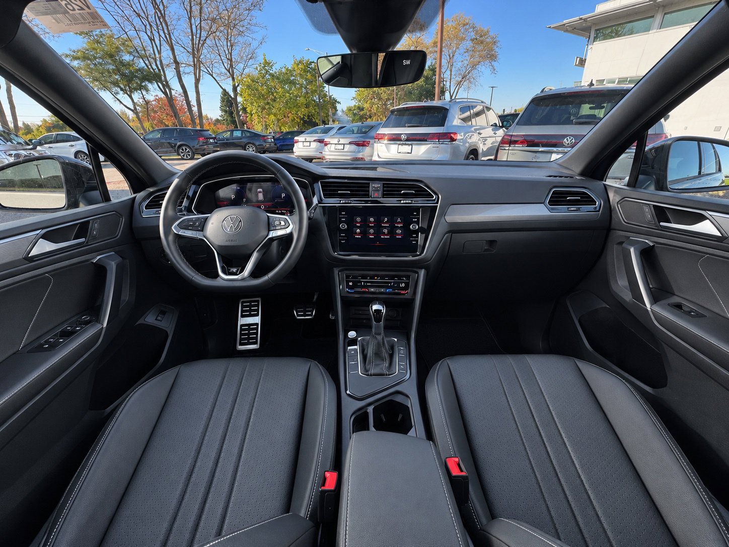 Certified 2023 Volkswagen Tiguan SE R-Line FWD image 12