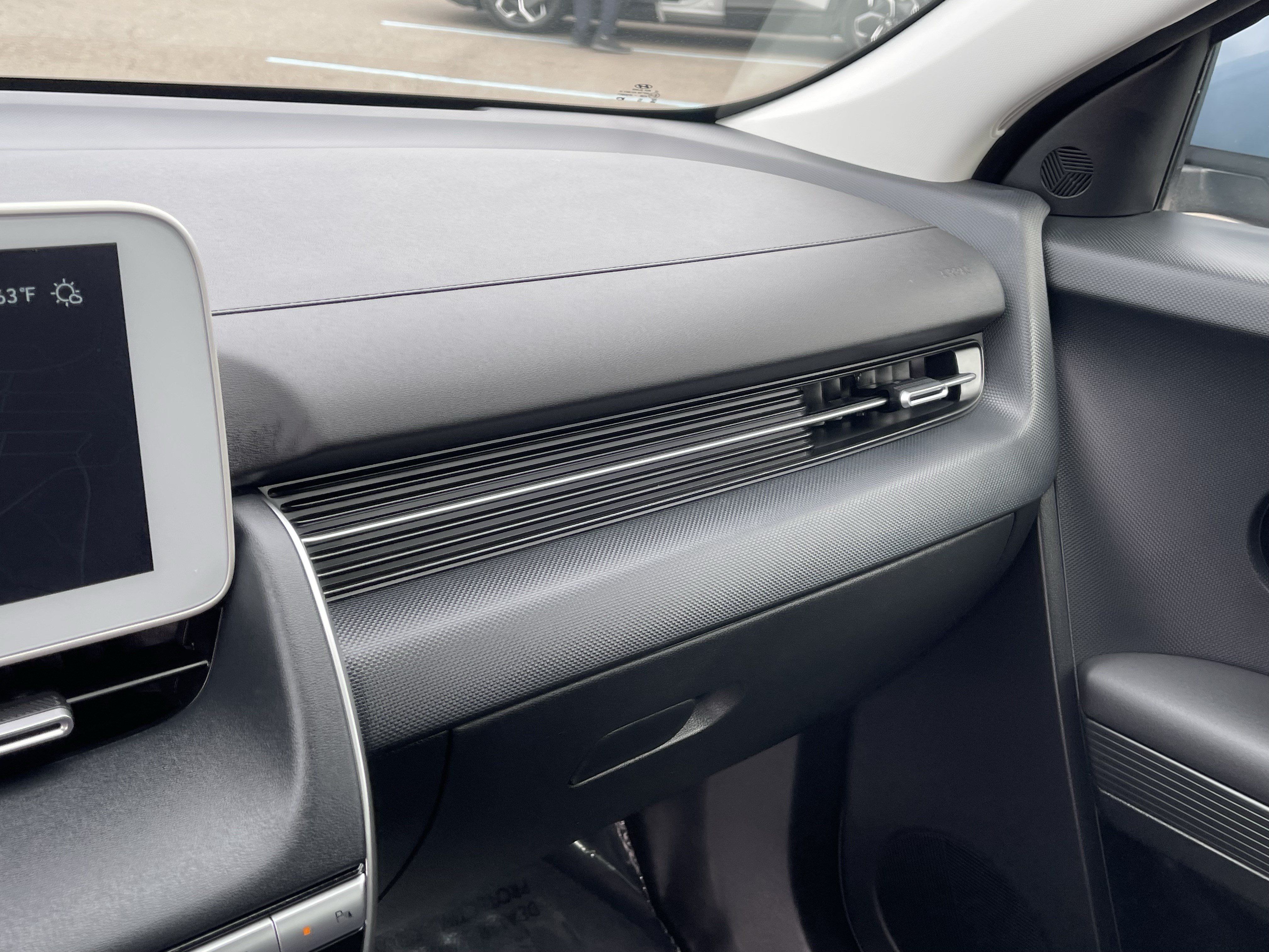 Certified 2024 Hyundai Ioniq 5 SE RWD image 25