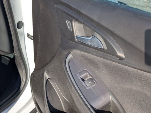 Used 2023 Chevrolet Malibu LT FWD image 34