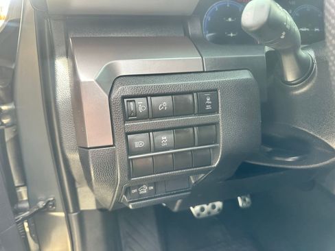 Used 2024 Toyota Tacoma TRD Sport AWD/4WD image 21
