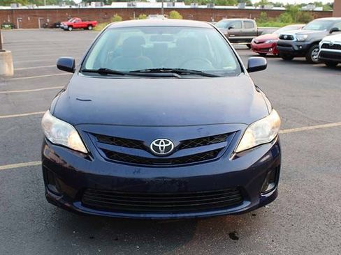 Used 2011 Toyota Corolla LE FWD image 3